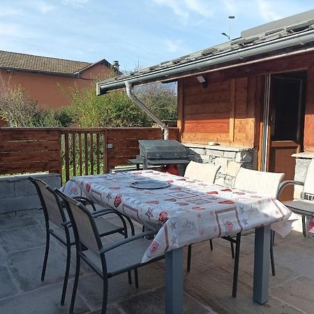 Joli Appart Terrasse Et Jardinet 알베르빌 외부 사진